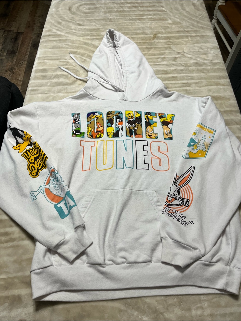 Looney Tunes Large Hoodie